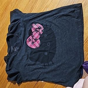 Graphic Hello Kitty t shirt by Doe